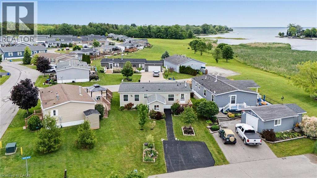 4 HICKORY Hollow - 34