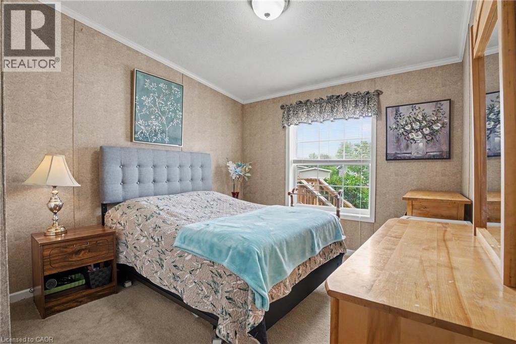 4 HICKORY Hollow - 21