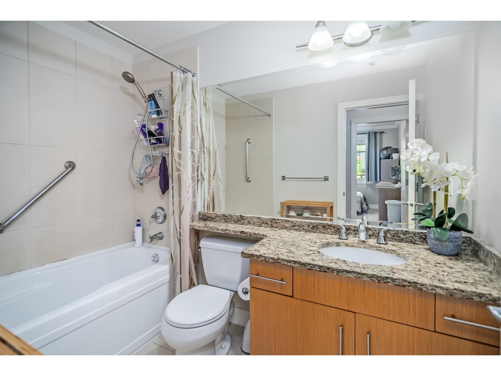 204 16421 64 AVENUE, Surrey