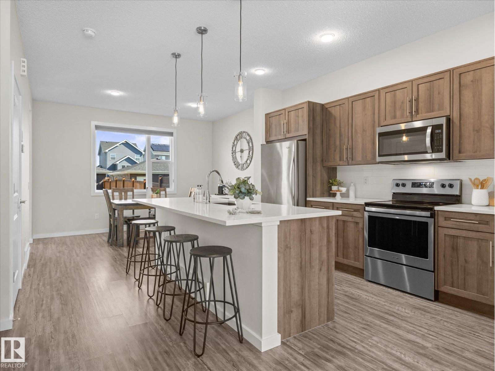 392 STOUT LN — photo 8