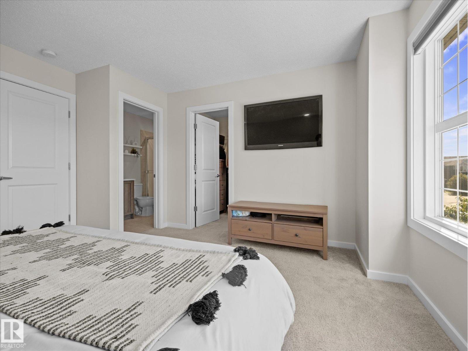 392 STOUT LN — photo 20