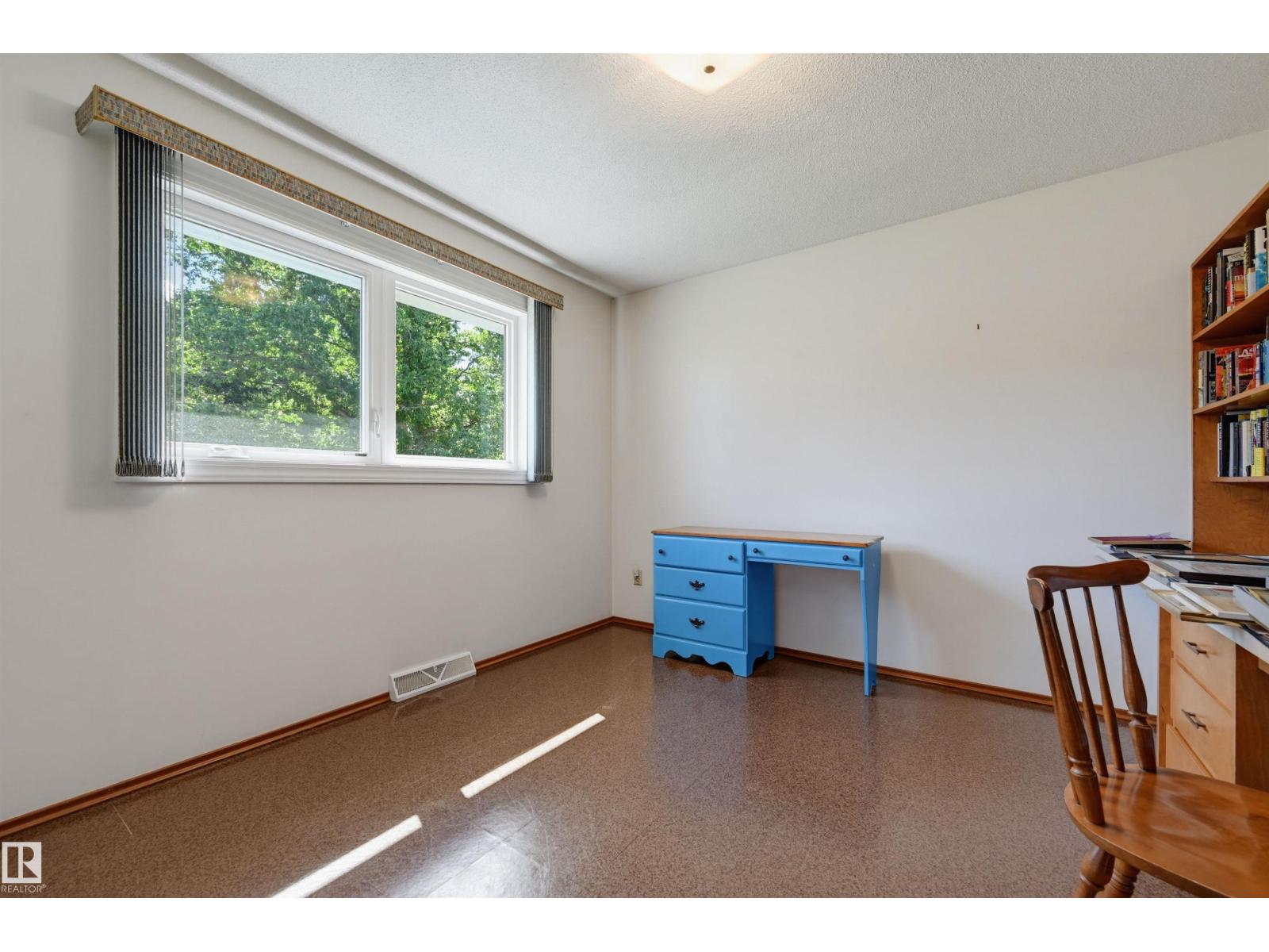8723 137 ST NW — photo 31