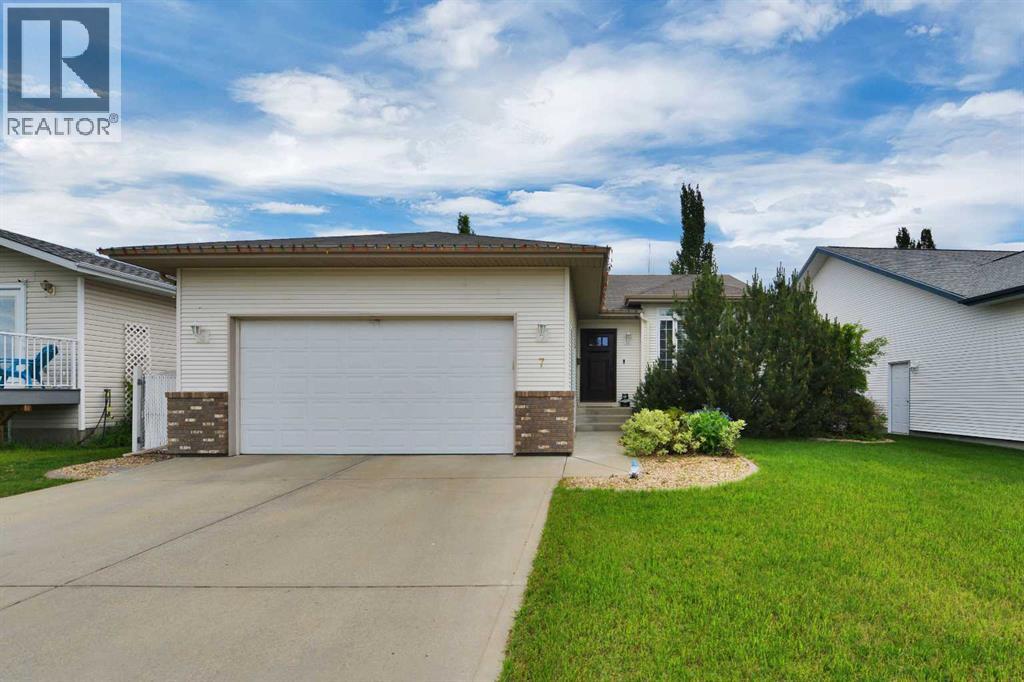 7 Logan Close, Red Deer
