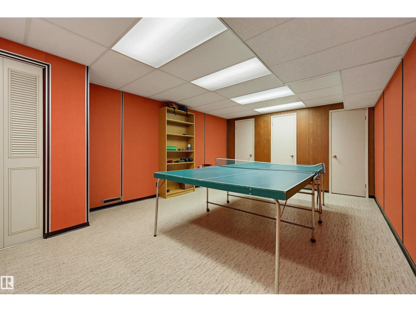8723 137 ST NW — photo 36