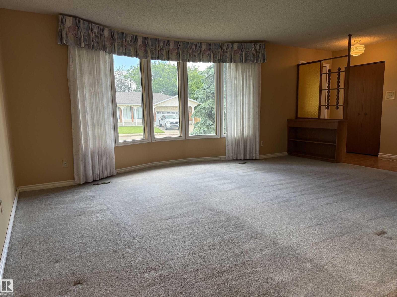 5503 Centennial DR - 4