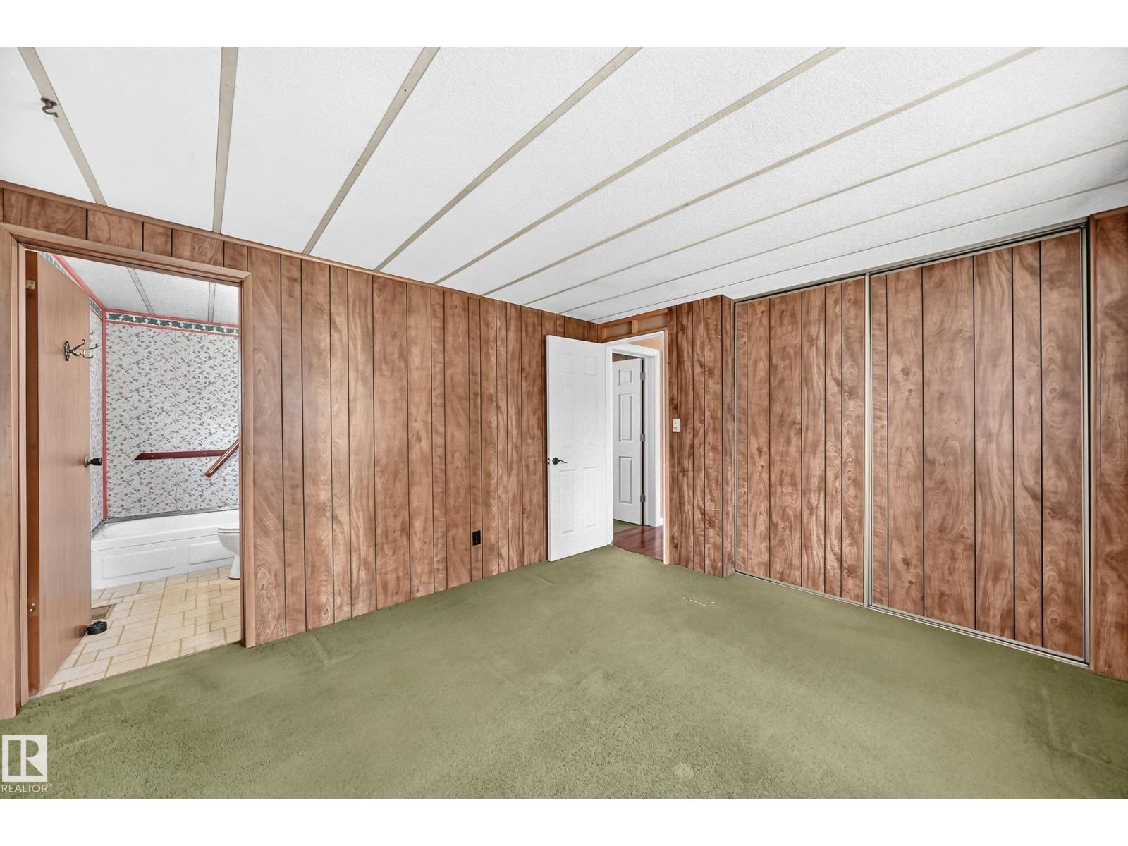 205 53110 RGE ROAD 213 NE - 12