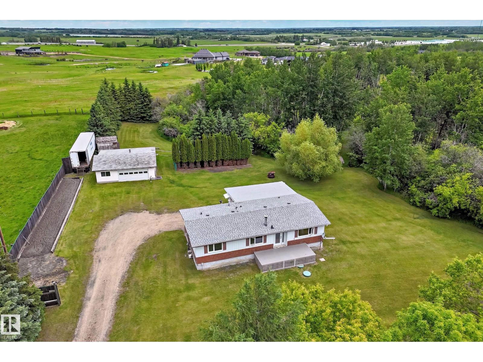 205 53110 RGE ROAD 213 NE - 24