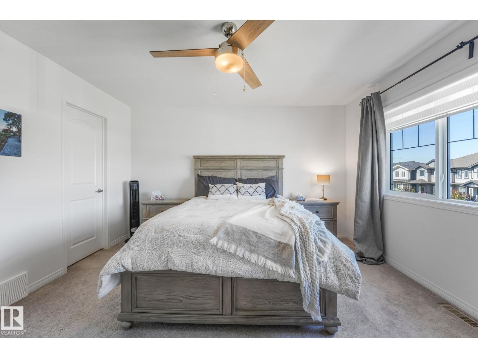 4417 38 ST - 40