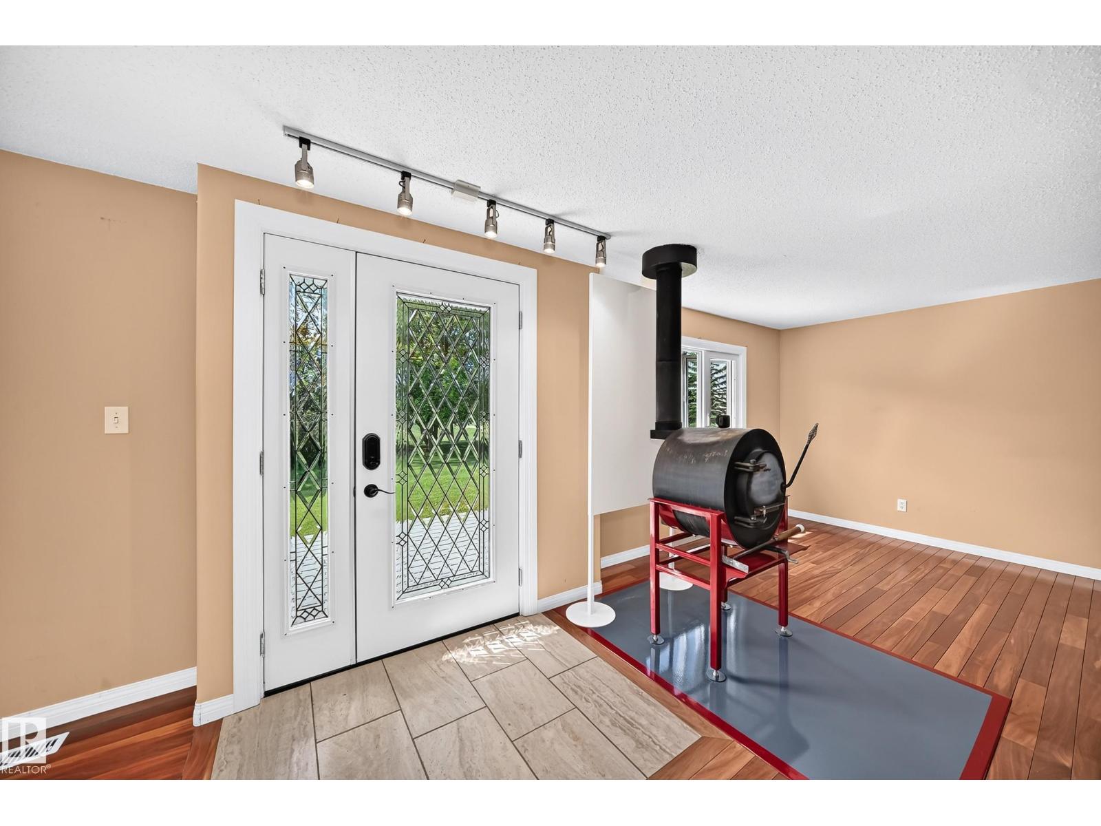 205 53110 RGE ROAD 213 NE - 3