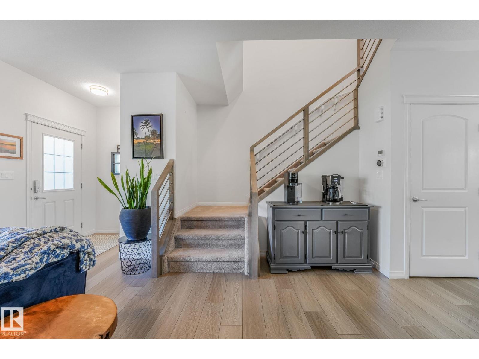 4417 38 ST - 16