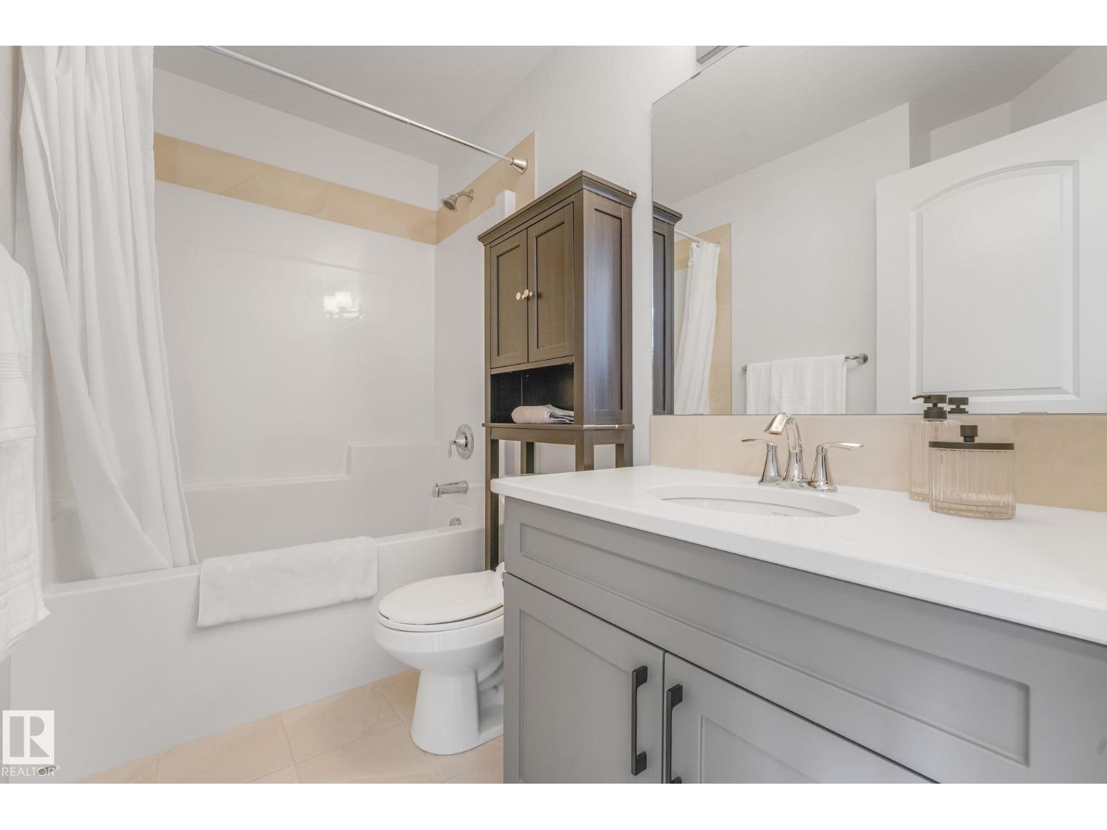 4417 38 ST - 30