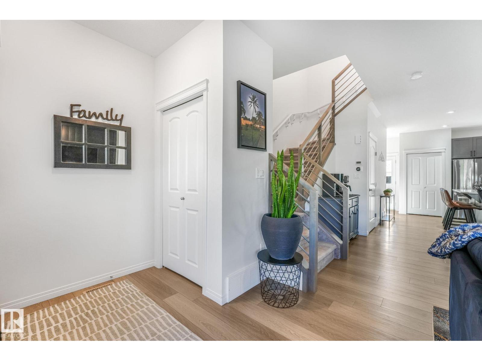 4417 38 ST - 10