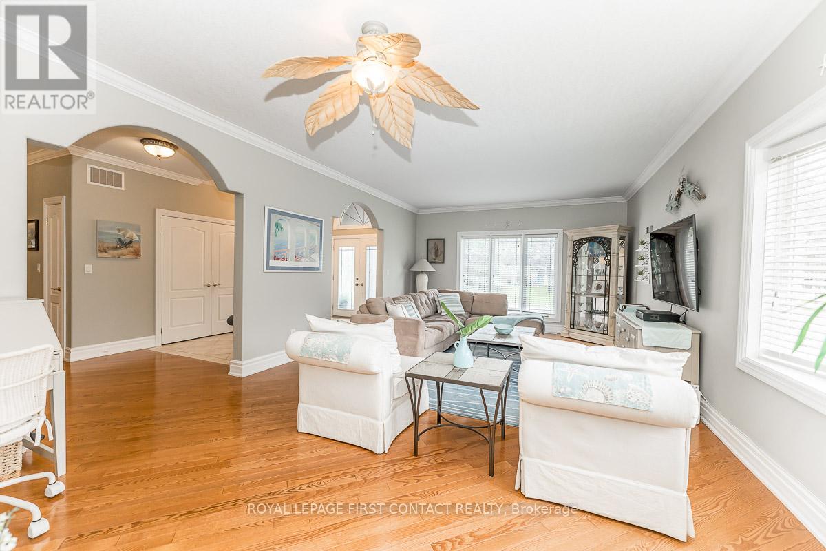 72 LUELLA BOULEVARD - 9