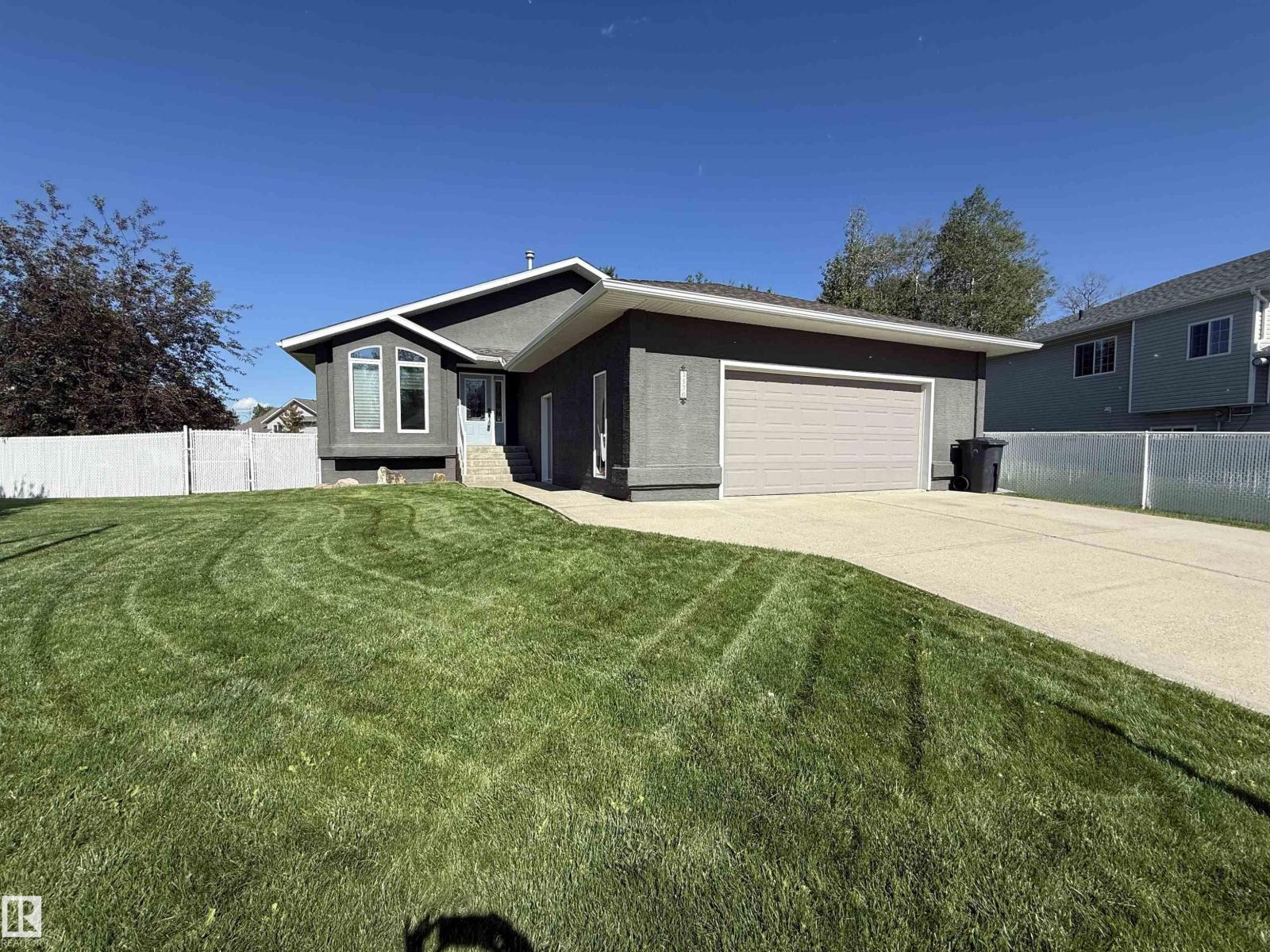 3520 45 ST - 2