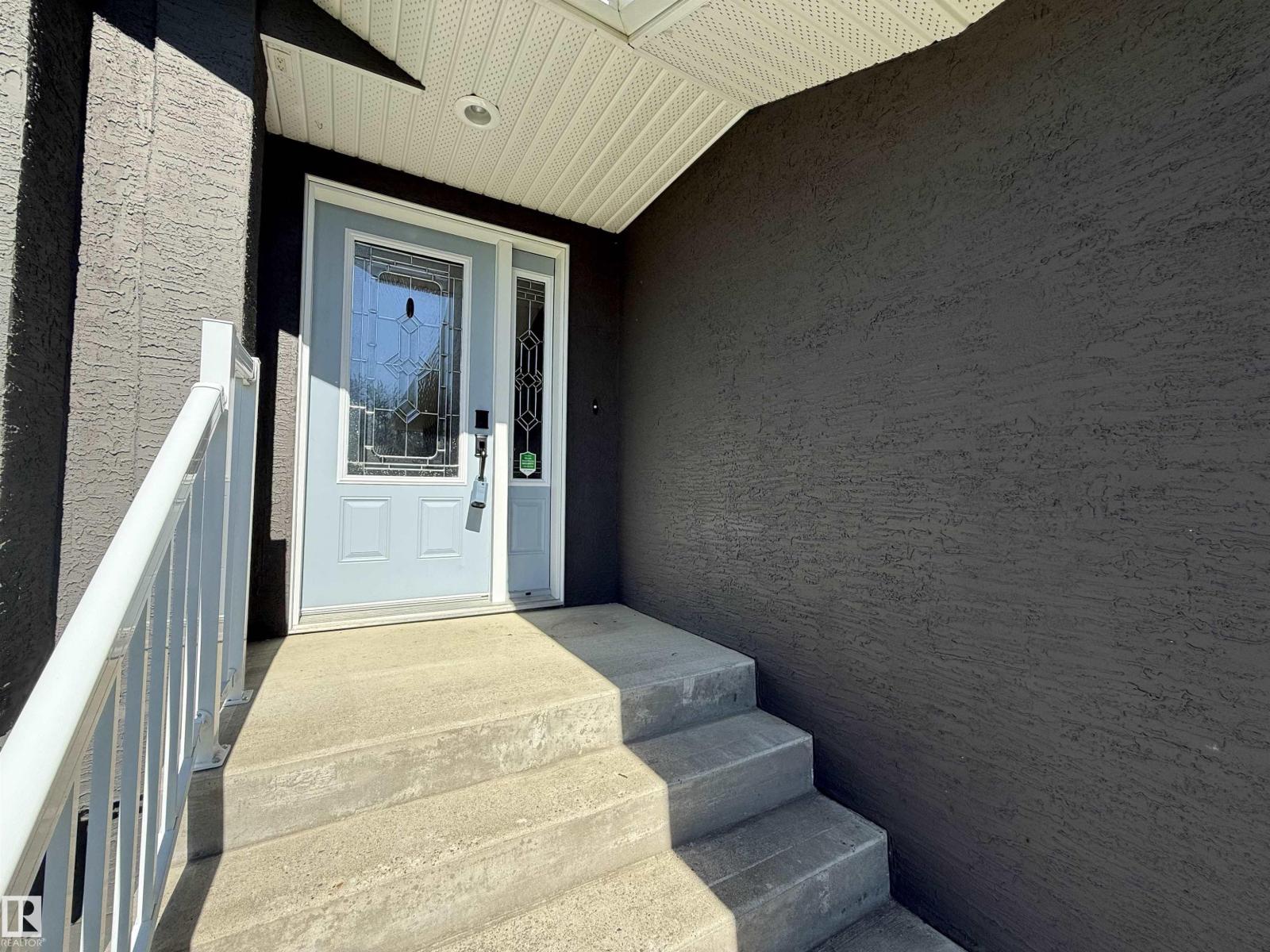 3520 45 ST - 3