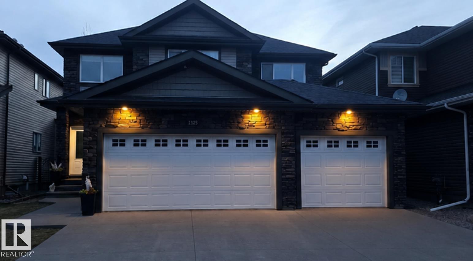 1325 Adamson DR SW - 2