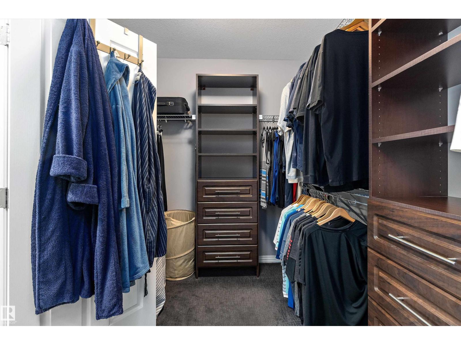 1325 Adamson DR SW - 36