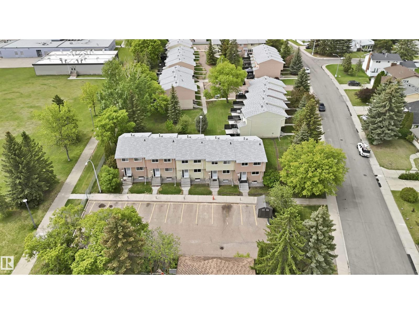 17325 85 AV NW NW - 54