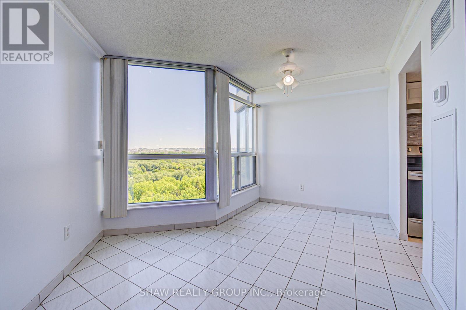 #1109 5 ROWNTREE ROAD - 13