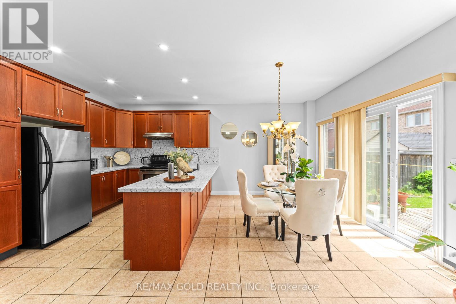 14 DOVEHAVEN CRESCENT - 14