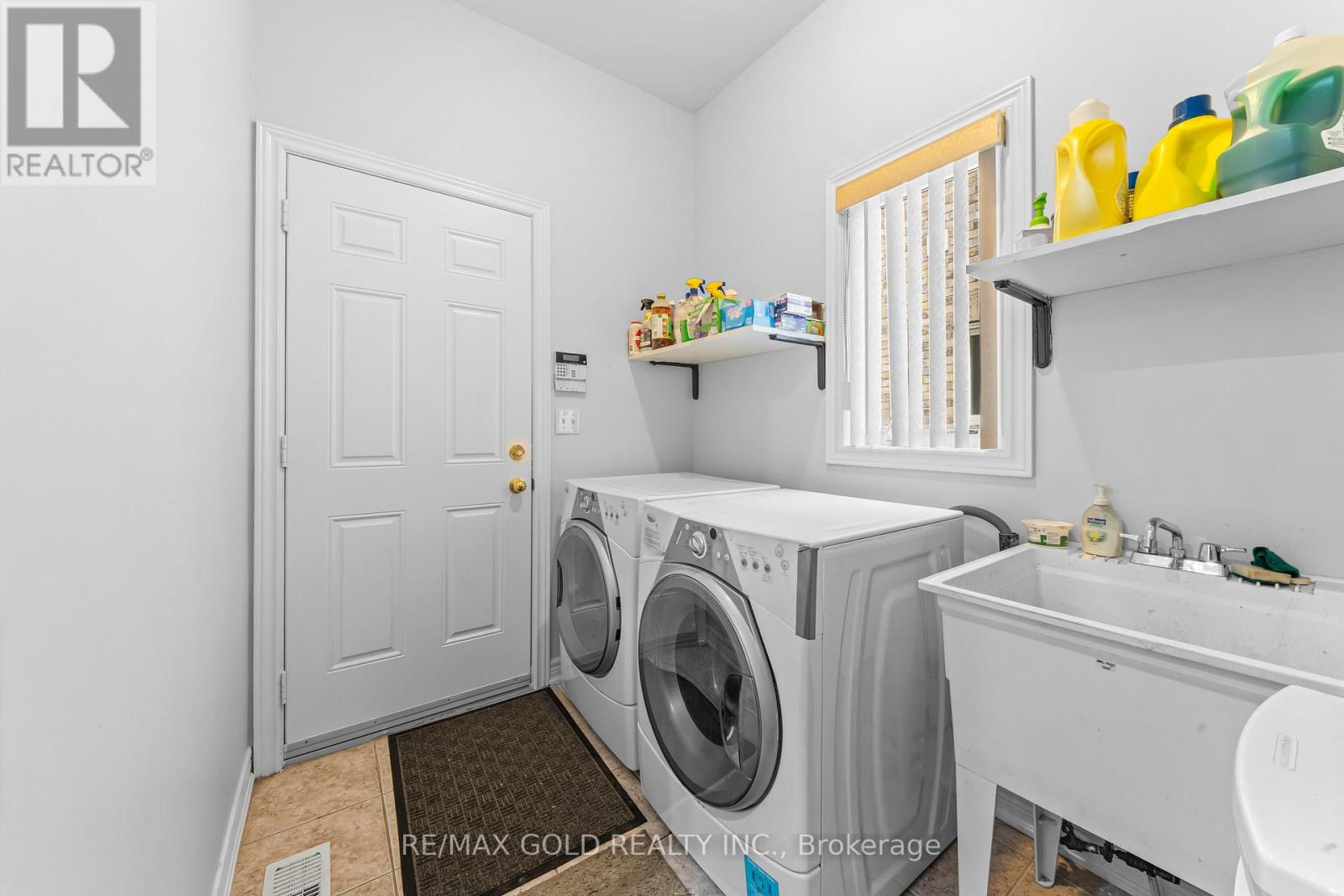 14 DOVEHAVEN CRESCENT - 23