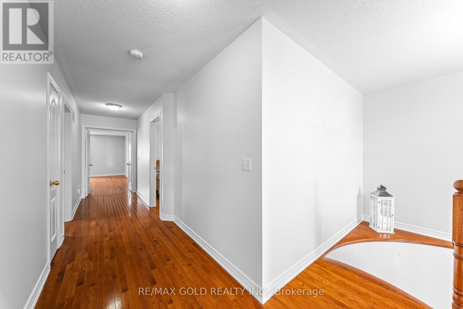 14 DOVEHAVEN CRESCENT - 25