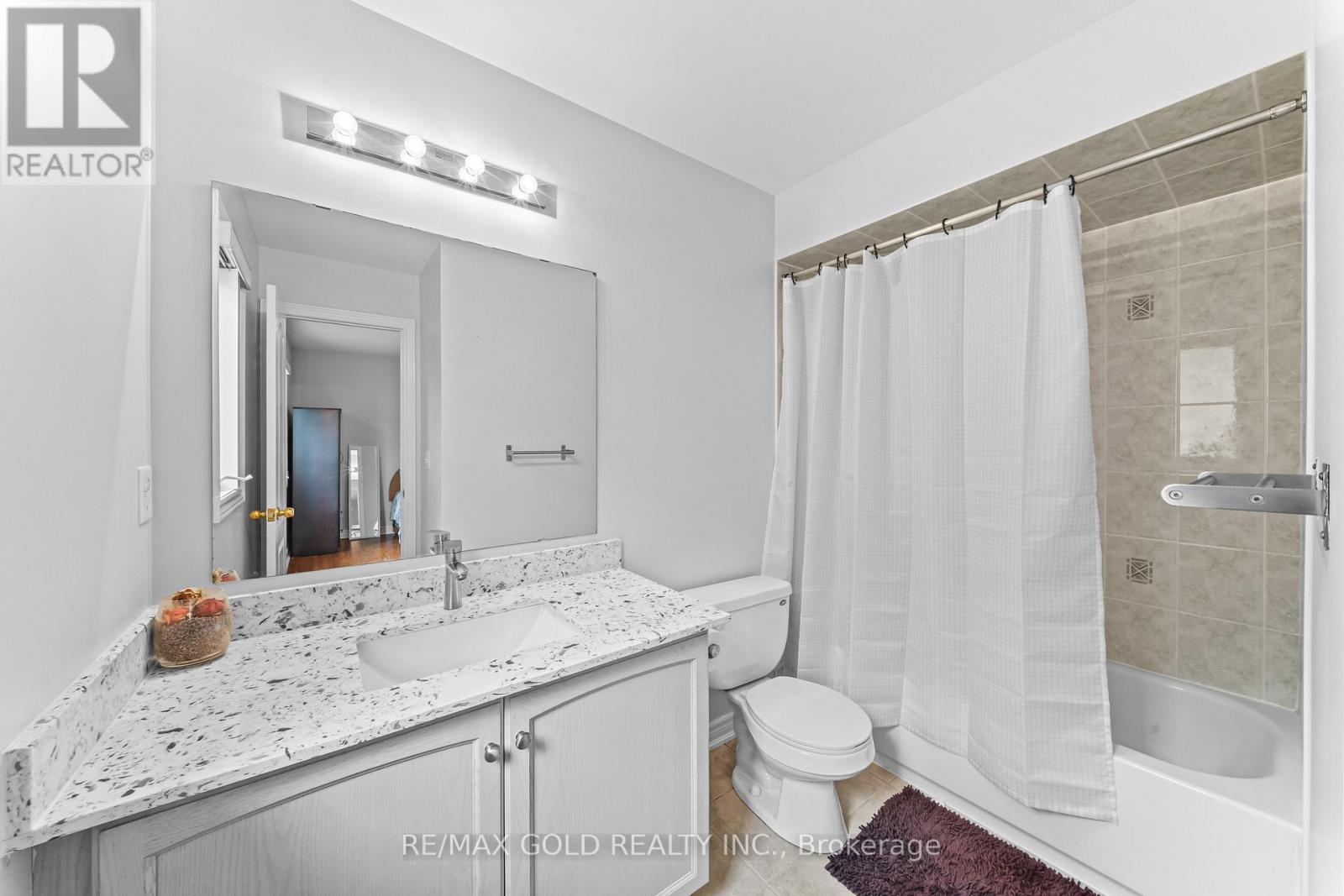 14 DOVEHAVEN CRESCENT - 33
