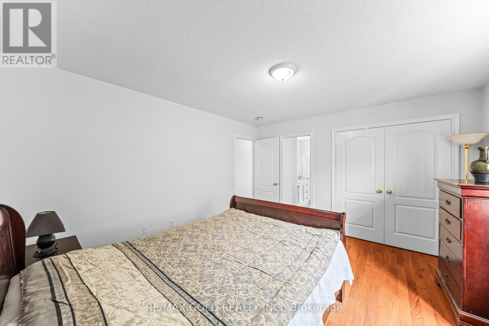 14 DOVEHAVEN CRESCENT - 35