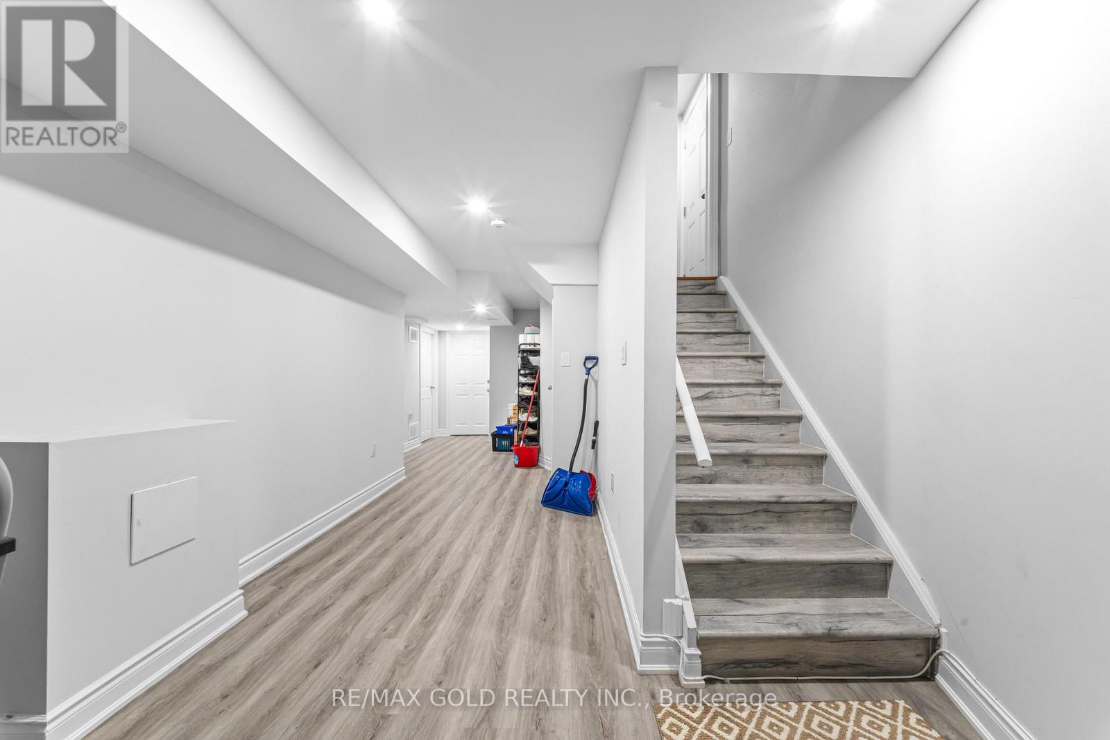 14 DOVEHAVEN CRESCENT - 41