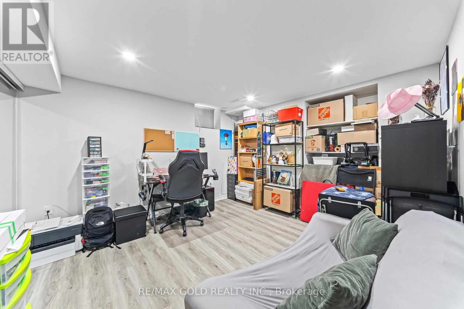 14 DOVEHAVEN CRESCENT - 46