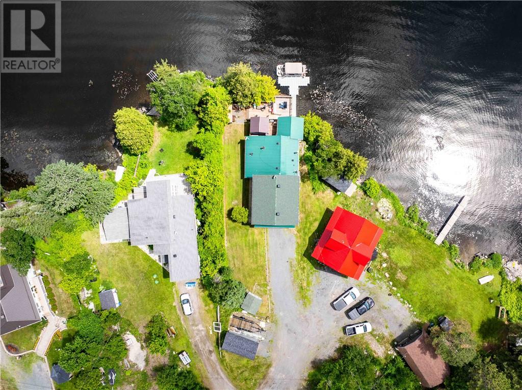 2203 Couture Street - 33