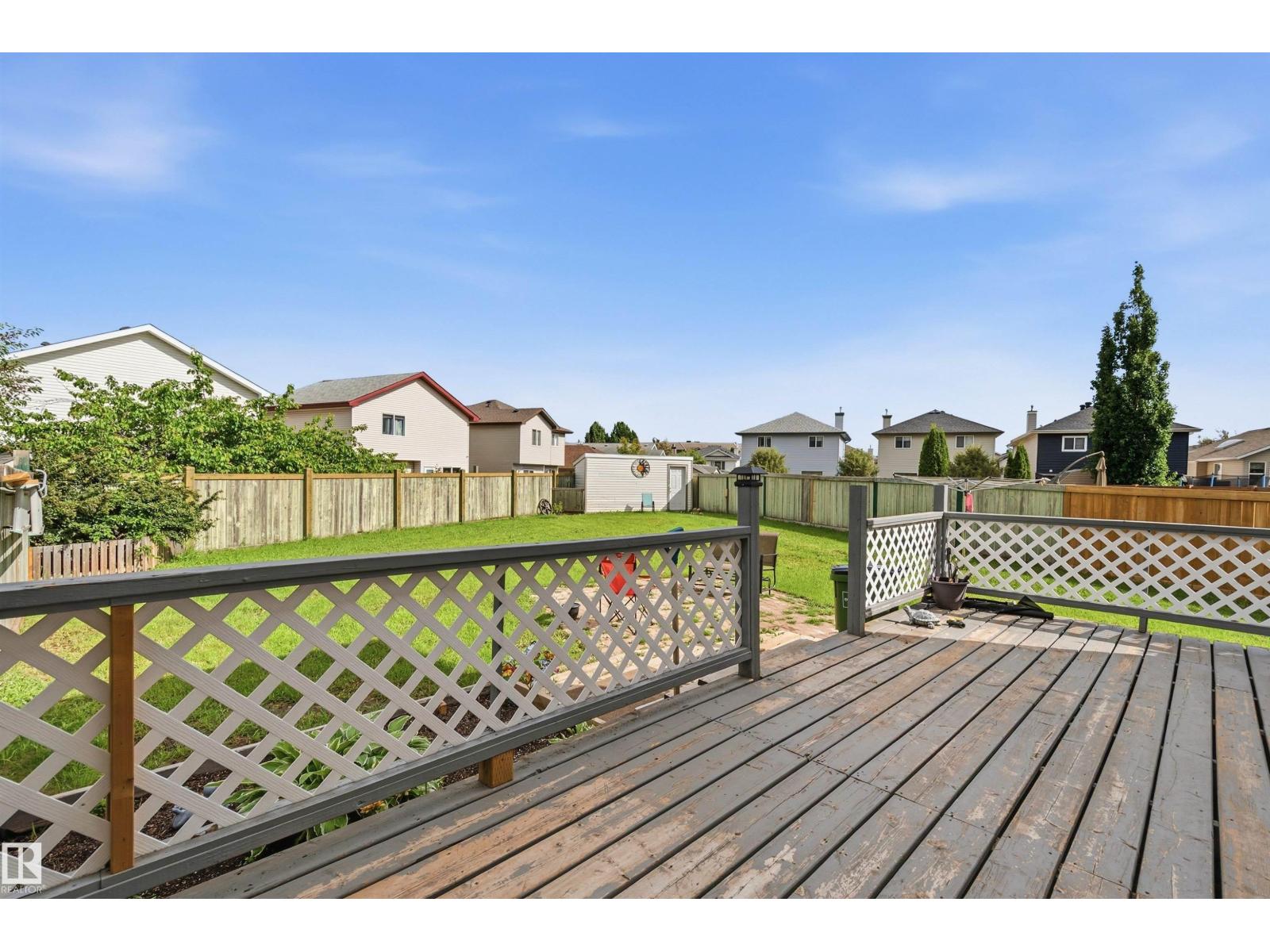 21207 90 Ave NW - 24