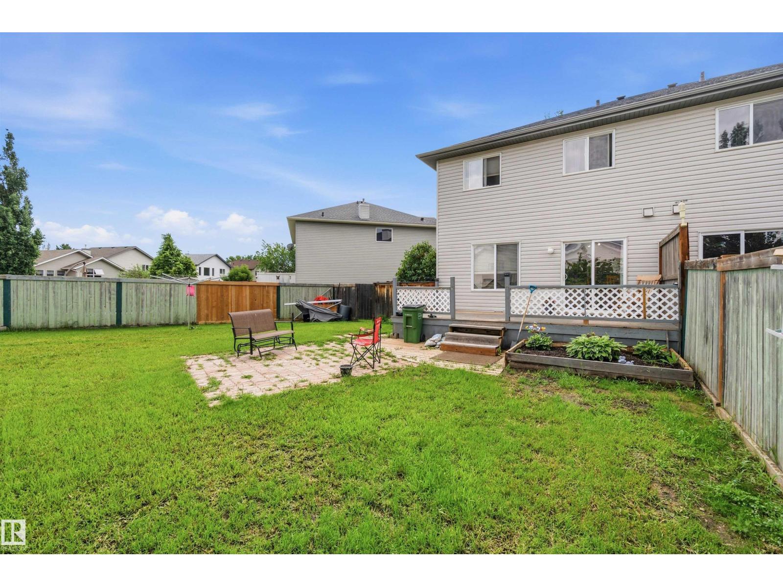 21207 90 Ave NW - 26