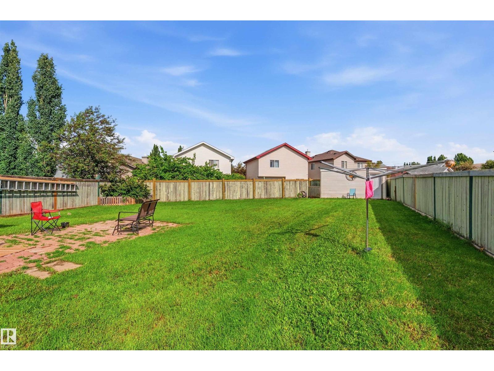 21207 90 Ave NW - 27