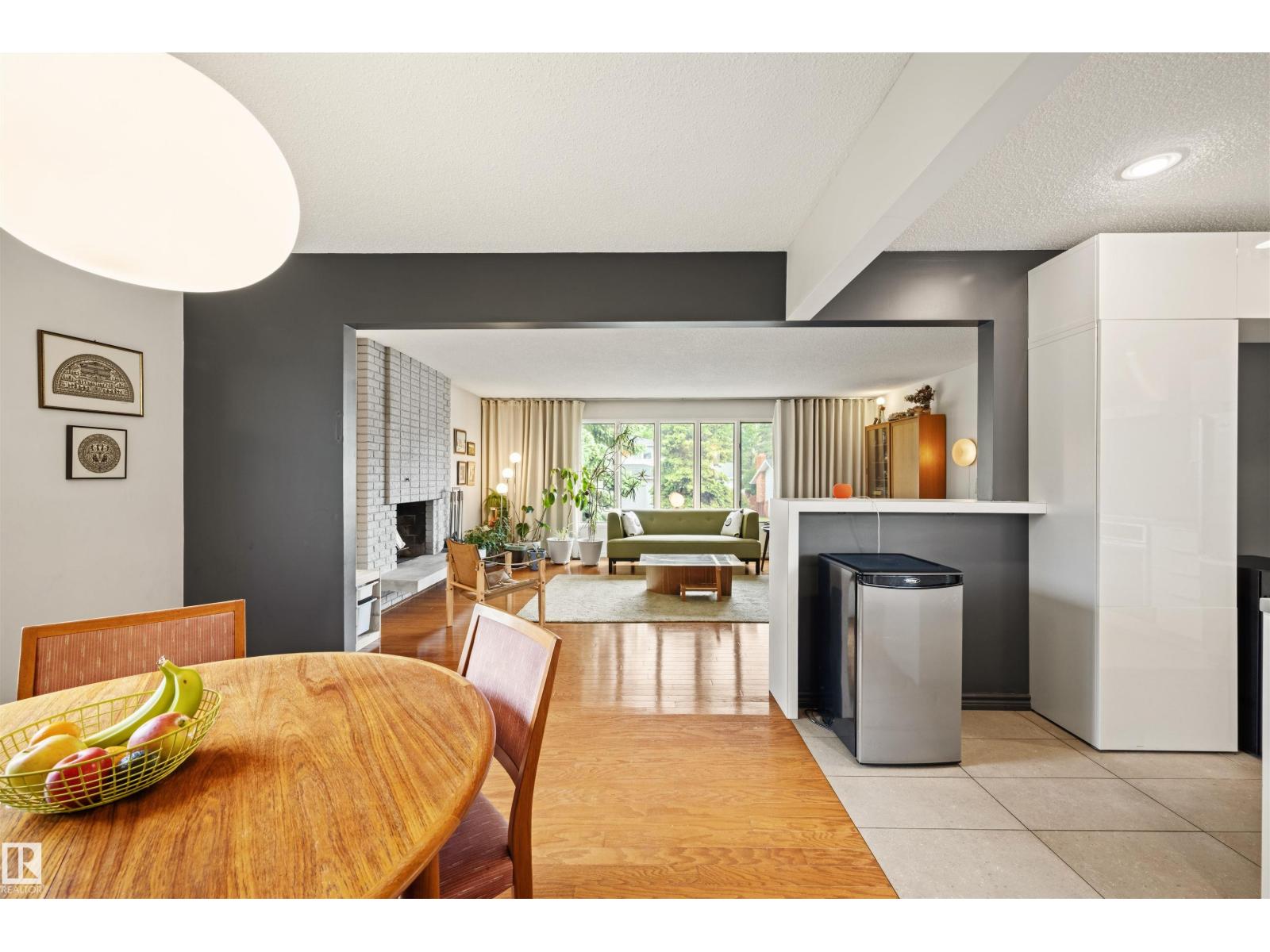 11329 33A AV NW — photo 10