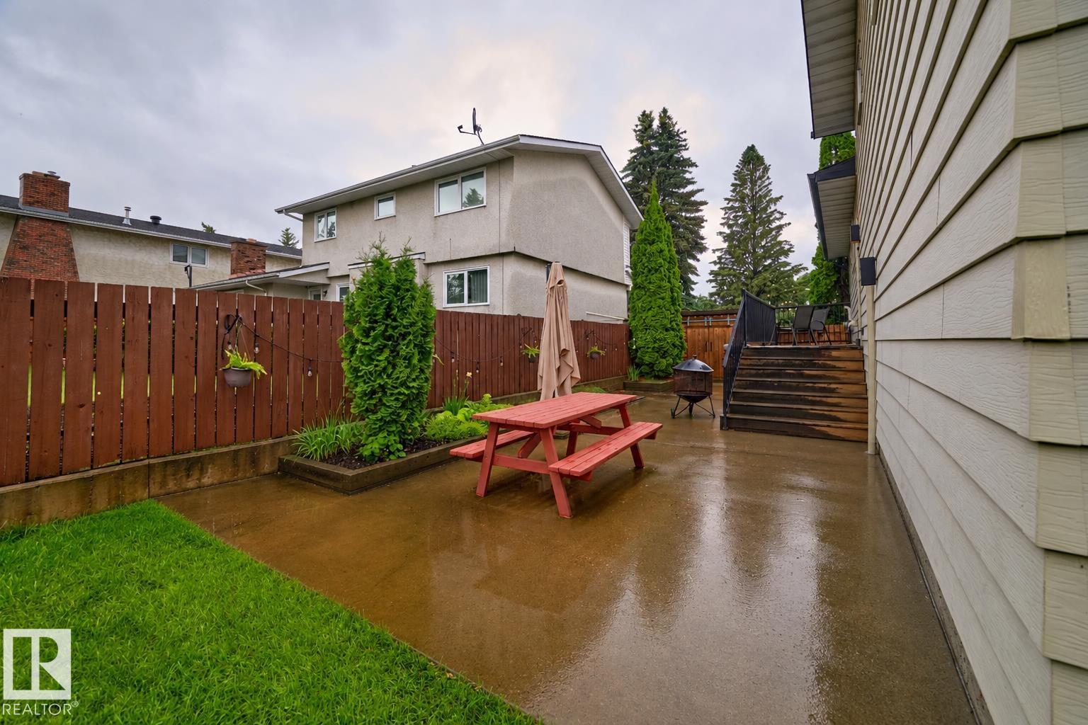 11329 33A AV NW — photo 31