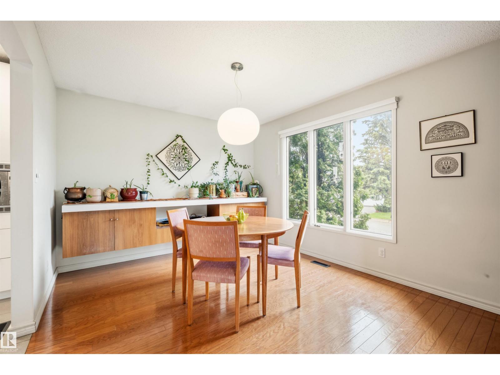 11329 33A AV NW — photo 8