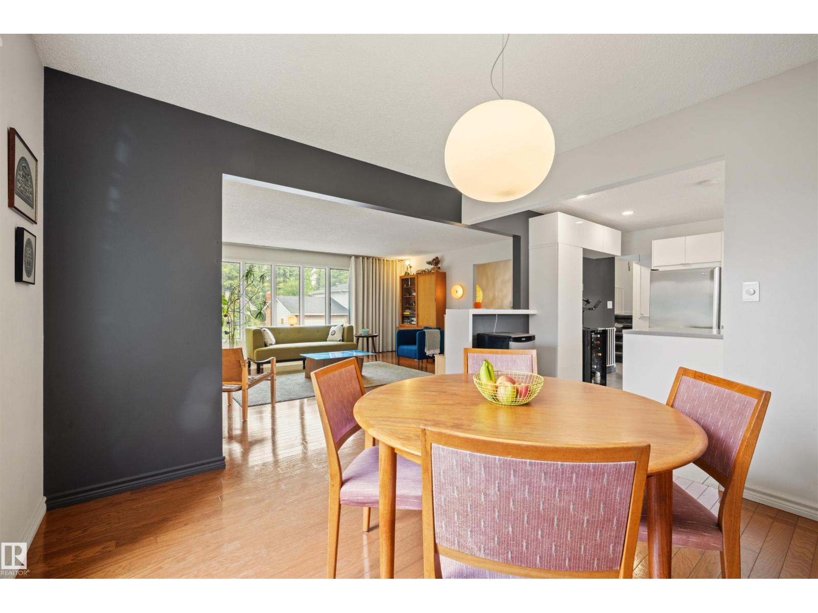 11329 33A AV NW — photo 9
