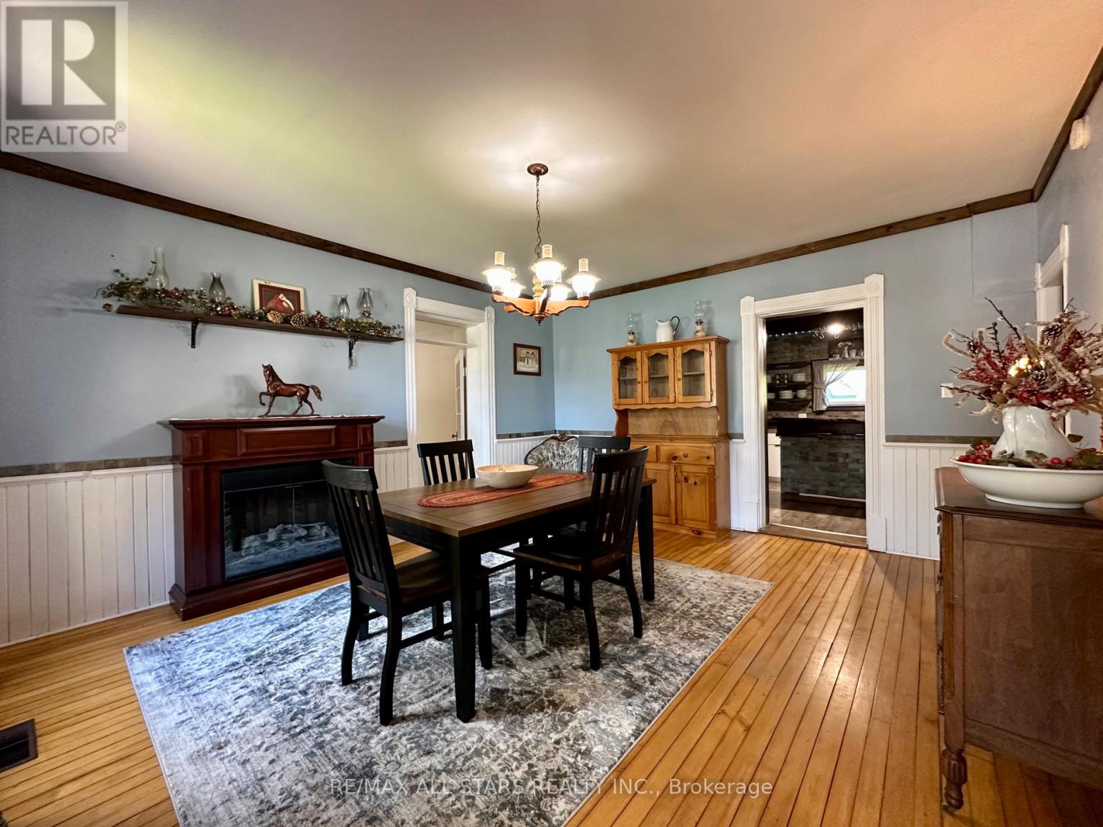 138 COLBORNE STREET - 14