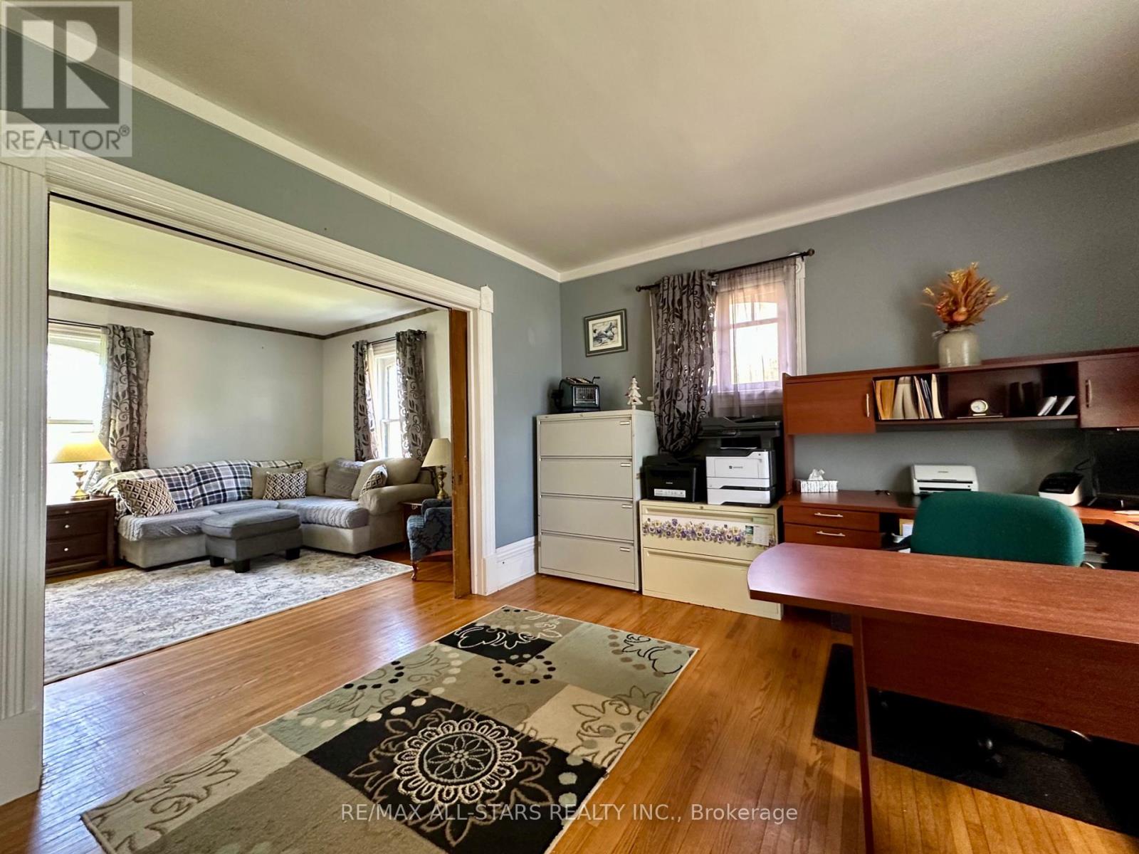 138 COLBORNE STREET - 10