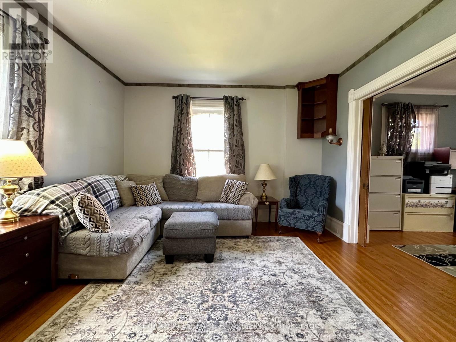 138 COLBORNE STREET - 8