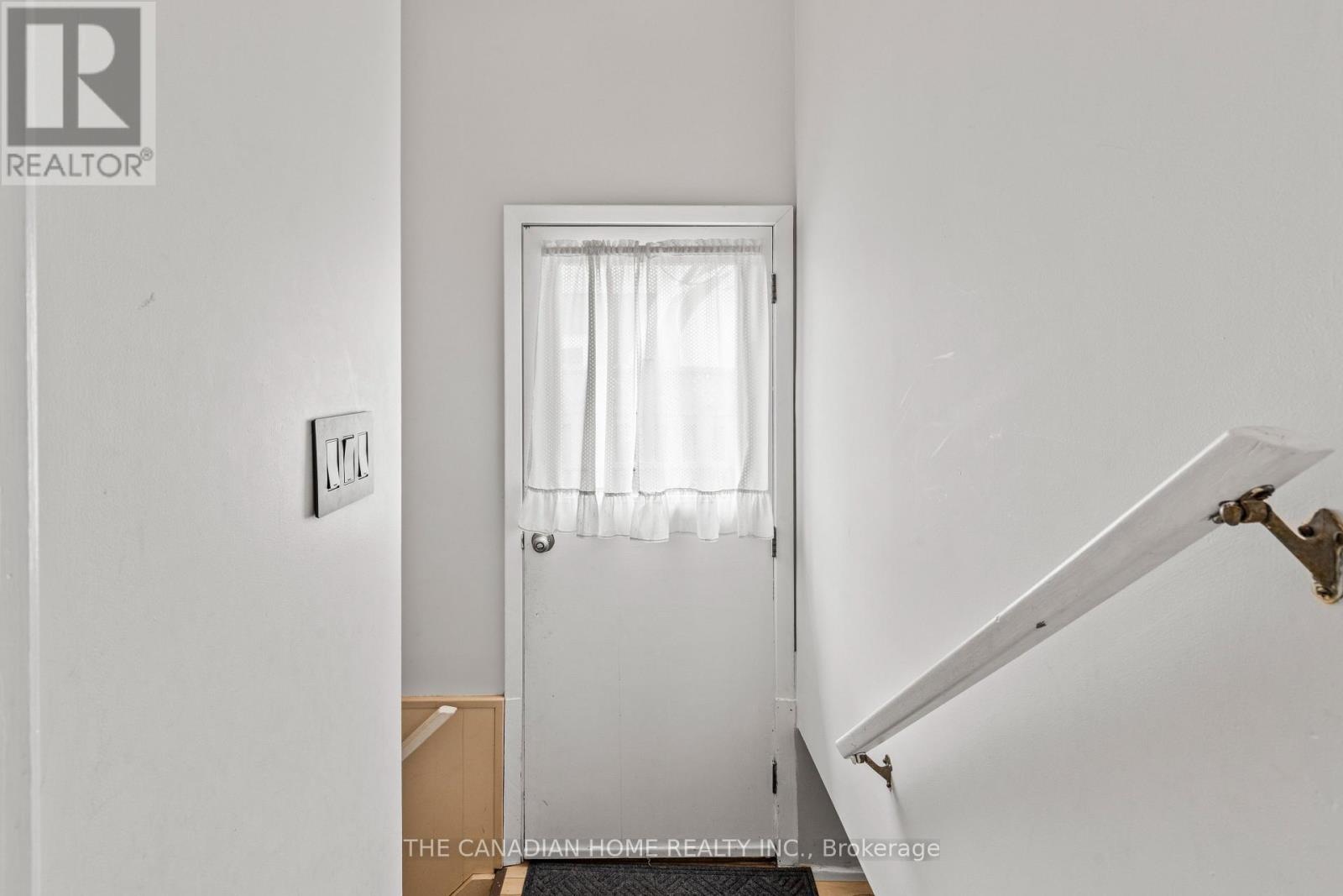 57 DEXTER DRIVE - 20