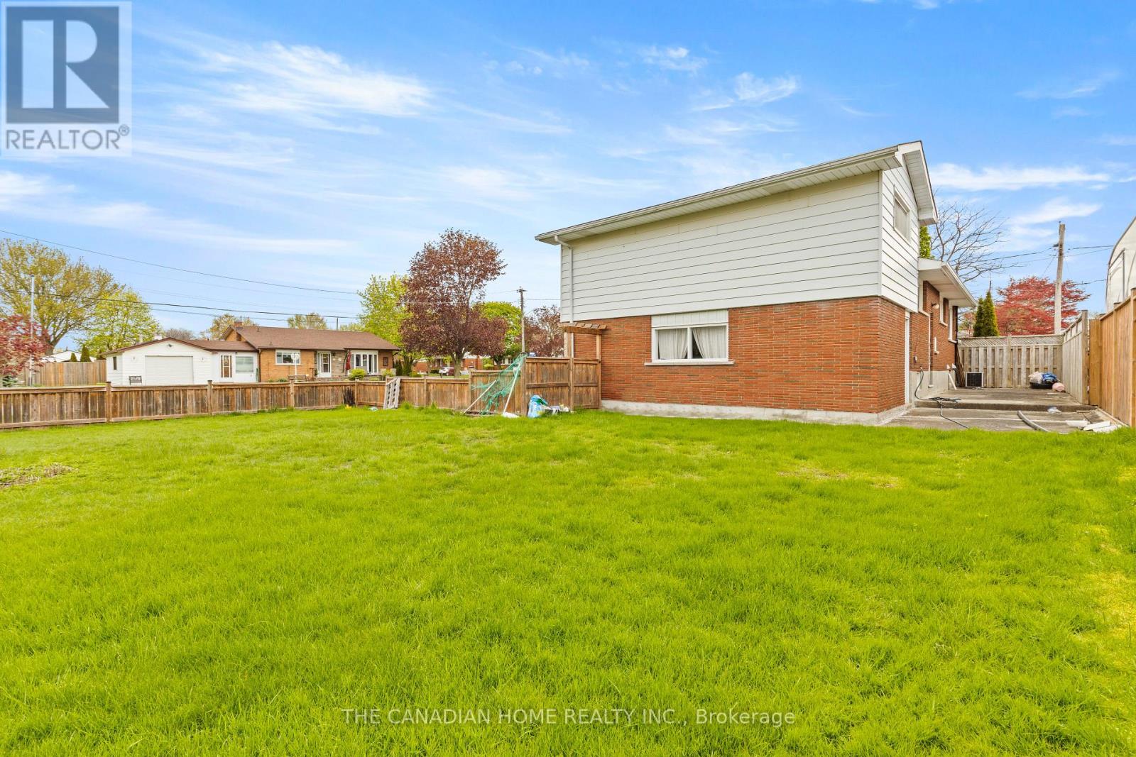 57 DEXTER DRIVE - 27