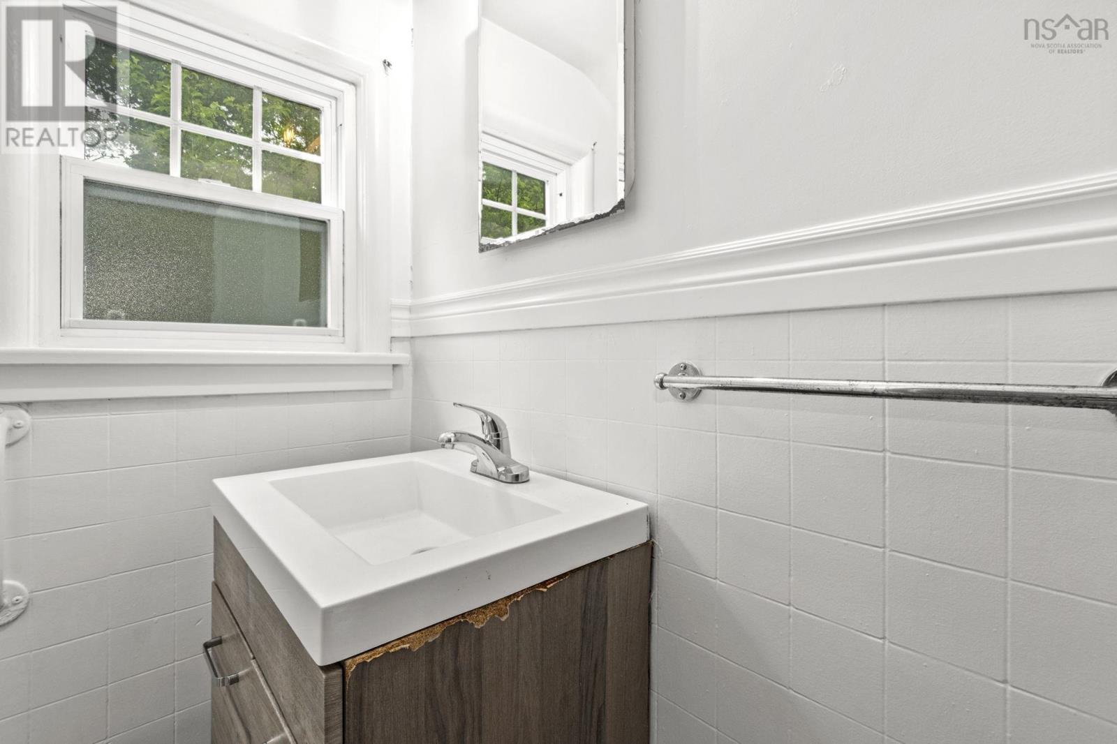 6921 Chebucto Road - 13