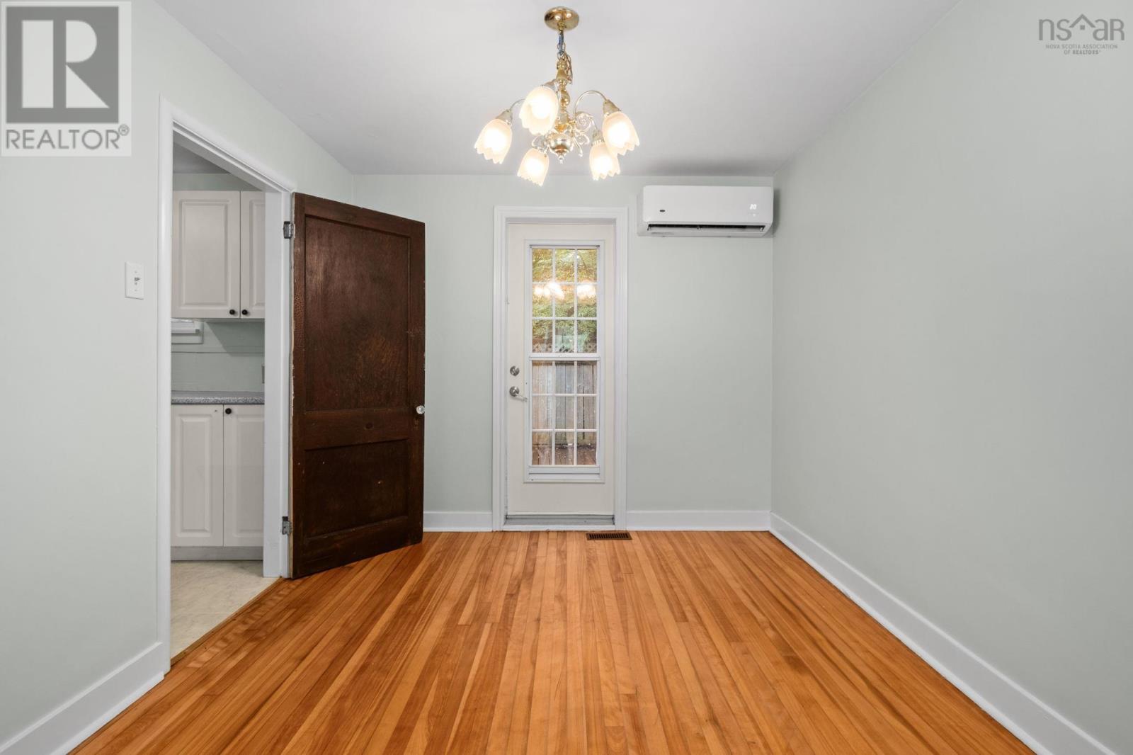 6921 Chebucto Road - 18