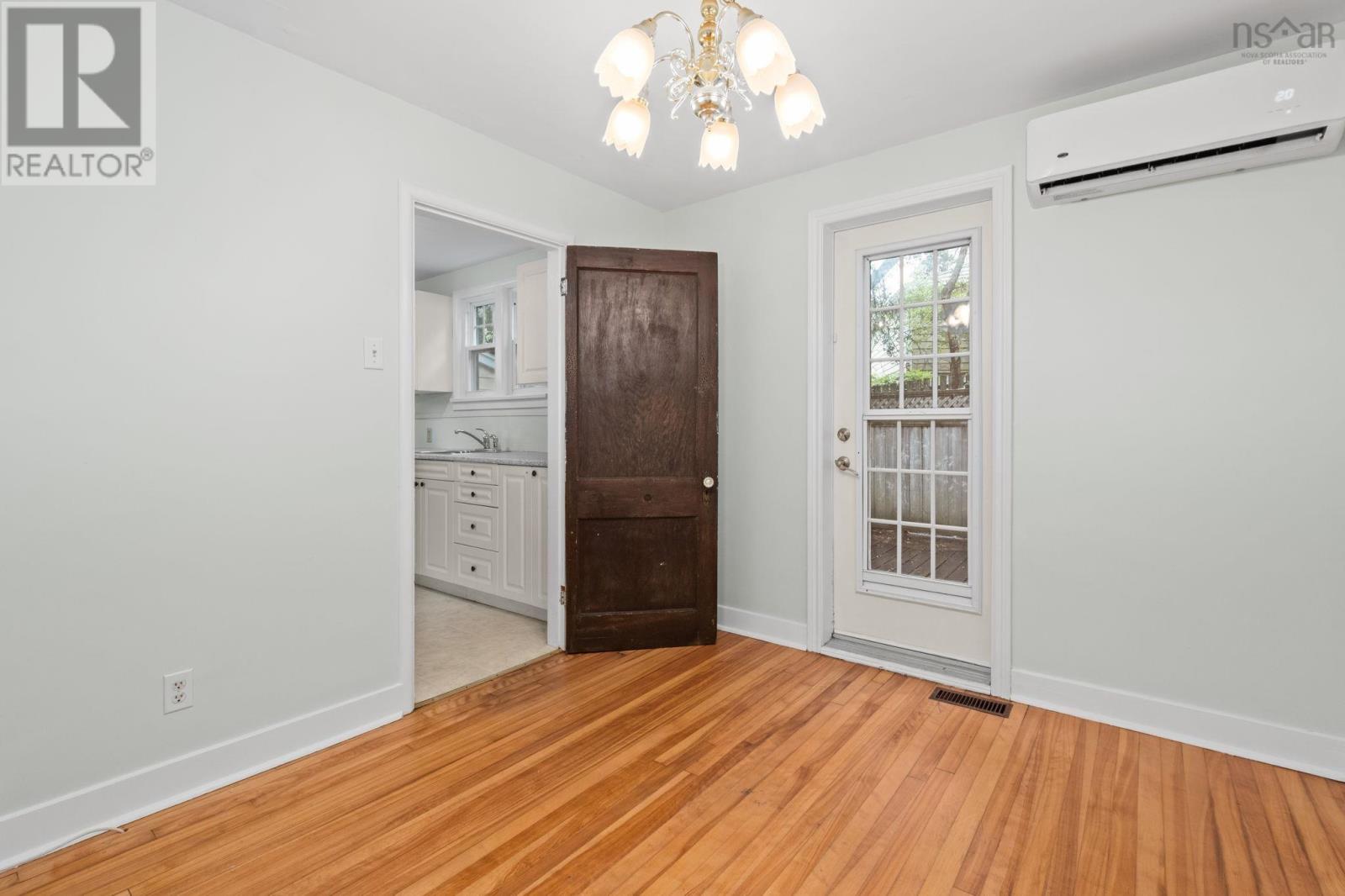 6921 Chebucto Road - 19