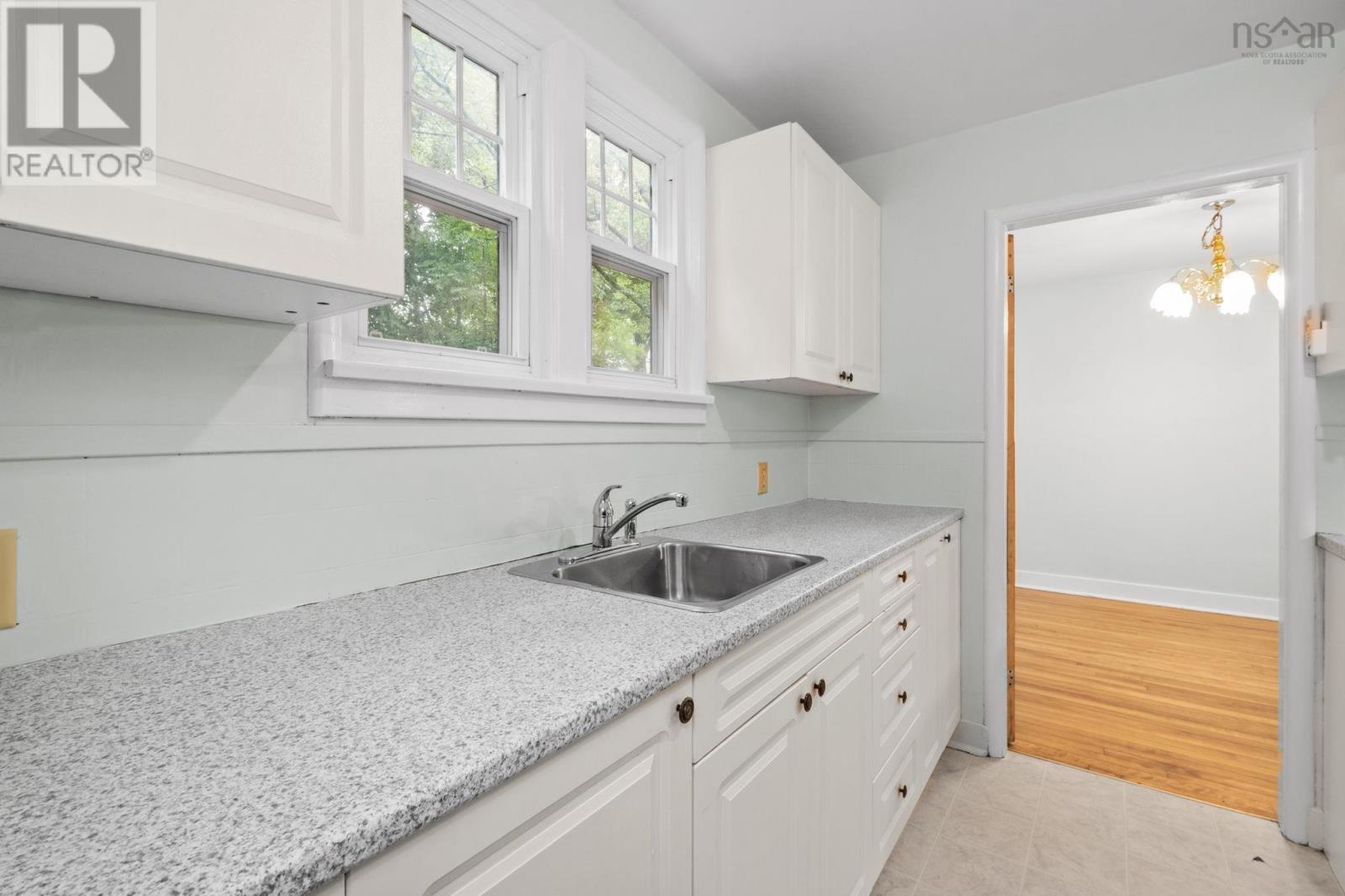 6921 Chebucto Road - 5