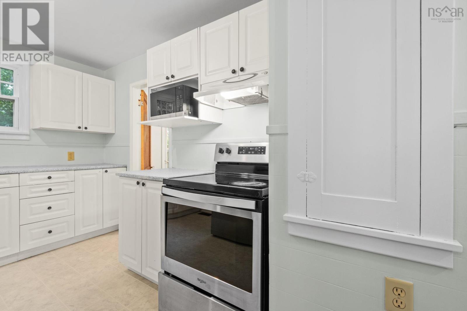 6921 Chebucto Road - 8
