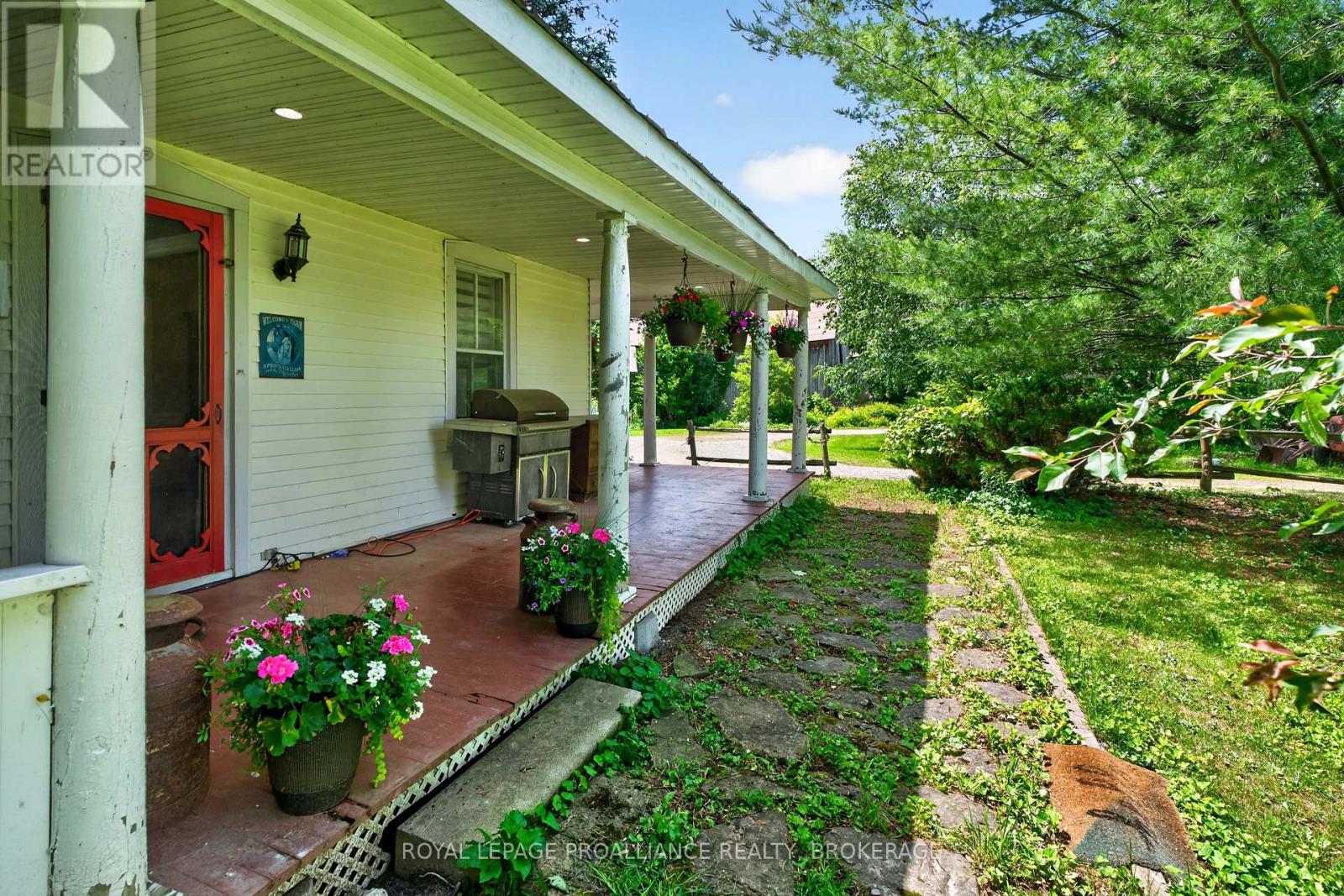 1462 COUNTY ROAD 8 - 27