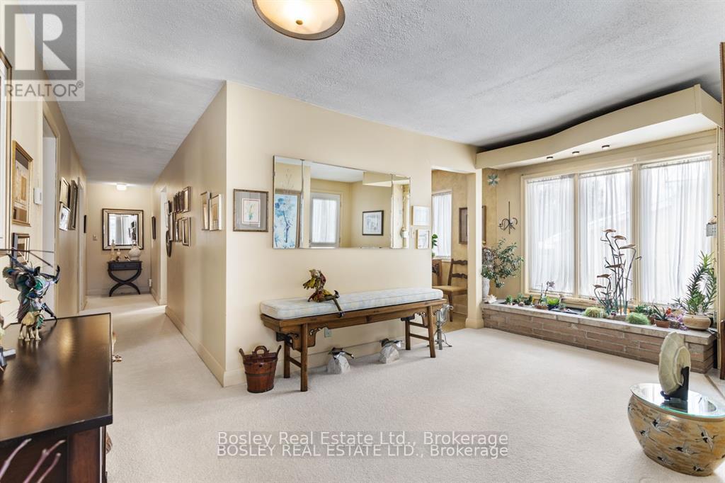 380 D'ARCY STREET - 11